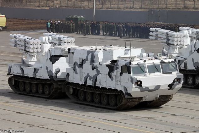    Her frlatma hcresine HA tipi kk hedeflerle mcadele iin 4 adet kk gabarili uaksavar fze, ok namlulu roketatar sistem mermileri ve havan mermilerinden oluan bir paketi yerletirme olasl inceleniyor. 