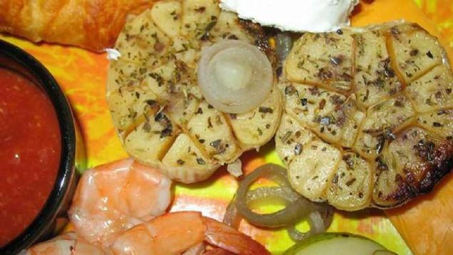 YORGUNLUK HSSN YOK OLMASINI SALIYOR   <br><br>  7 ila 24 saat aras: Sarmsan vcutta gsterdii ilk ve hzl etkiler tamamlandktan sonra, yani 10. saatin ardndan sarmsak daha byk etkileriyle boy gsteriyor.    