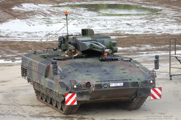 Almanya Federal Meclisi 2002 ylnda, ihtiyalar dorultusunda ZMA gelitirme iin Rheinmetall Landsysteme ve Krauss-Maffei Wegmann konsorsiyumu grevlendirdi.  