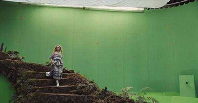 Alice Harikalar Diyarnda 