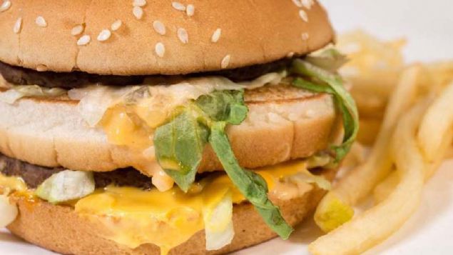 Peki ba��ml�l�k yapan besinler nelerdir?   <br><br>  G�nl�k hayatta t�ketti�imiz hangi besinler ba��ml�l�k yarat�r.   <br><br>  ��te ba��ml�l�k yaratan tehlikeli bir o kadar da sa�l�ks�z besinler...     