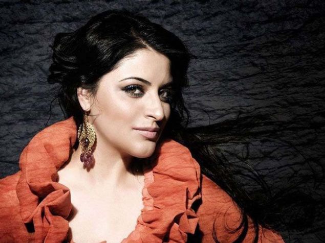 ZARA  <br><br>  Nee Ulus    