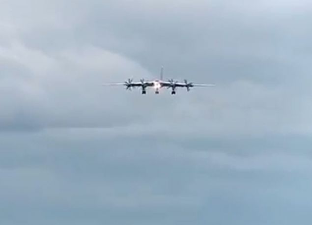 Grev, Asya - Pasifik'te uzun menzilli in ve Rus bombardman uaklarnn ilk ortak uuu olarak kaytlara geti.      