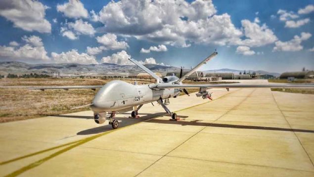 GKSUNGUR TRKYE'NN EN HIZLI HA'SI OLACAK   <br><br>  TUSA Genel Mdr Temel Kotil, daha nce para reten Trk savunma sanayisi irketlerinin bunun yannda artk kendi rnleri iin altklarn syledi.  <br><br>  Airbus, Boeing, Lockheed Martin gibi havaclk devlerine para rettiklerini ve ylda yarm milyar dolar ihracat yaptklarn belirten Kotil, bu yl 2,6 milyar dolar ciro hedeflediklerini ve bunun byk ksmn kendi rnleriyle yapacaklarn bildirdi.                  