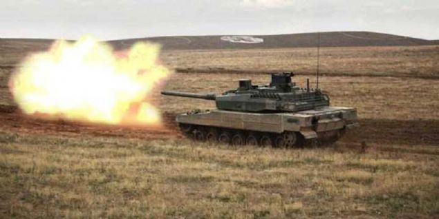 ALTAY TANKI   <br><br>  Altay'da, her eit tehdide kar tank korumak zere tasarlanan modler kompozit zrhlar ve mrettebatn kimyasal, biyolojik, radyoaktif ve nkleer tehditlerin olduu ortamlarda grevlerini gerekletirmesine imkan salayan yardmc sistemler de var.        