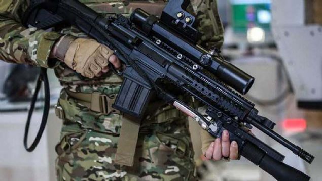 TRK MHENDSLER 3 AYDA LAZER SLAHI YAPTI   <br><br>  TBTAK Biliim ve Bilgi Gvenlii leri Teknolojiler Aratrma Merkezi (BLGEM) mhendisleri Star Warsfilmlerinde kullanlan n silahlarna benzer lazer silahlar gelitirdi.  <br><br>  50 kiilik Ar-Ge ekibi tarafndan ordunun talebi zerine 3 ay iinde prototip olarak retilen Tfee Monte Lazer Silah, Milli Piyade Tfei (MPT) 76'ya monte edilerek kullanlabiliyor.                  