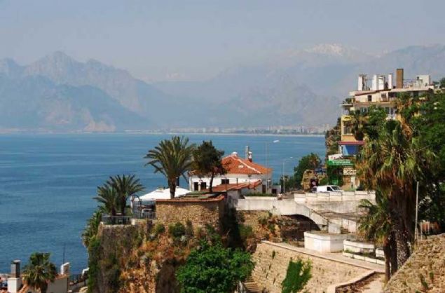 Antalya - 44 bin 727 ki�i       