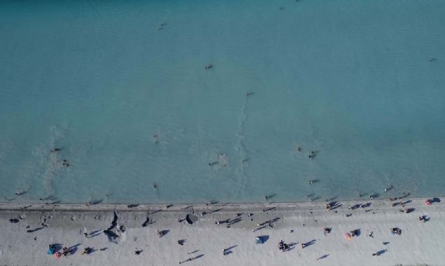 Salda G�l�, g�n bat�m� e�siz bir manzara sunuyor. G�n bat�m�nda do�an�n b�t�n renklerini g�rme imkan� bulursunuz...   