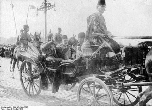 Sultan V. Mehmed ve stanbul ziyaretine gelen Alman Kayseri II. Wilhelm  