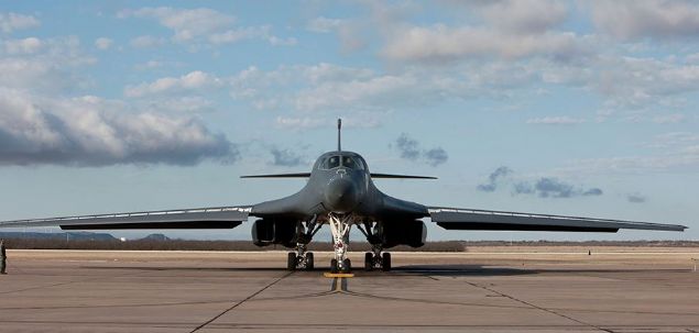 Uan uzunluu 146 fit (44.5 m), Kanat genilii 137 fittir. (41.75 m).       