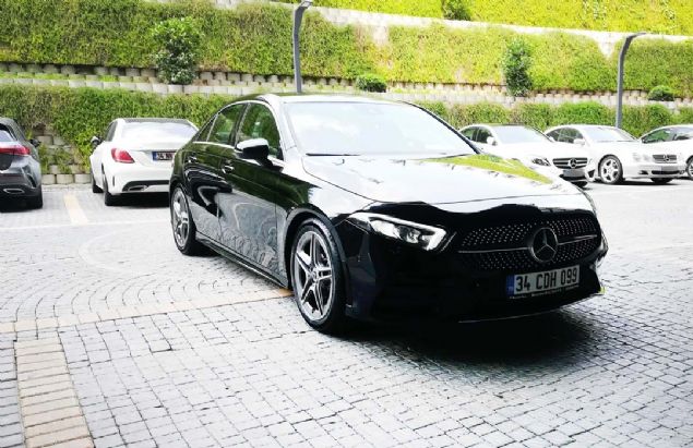 nce sosyal medyadan gelen, 'Yeni Mercedes A Sedan iin zel bir kampanya olacak m?' sorusunu ynelttik.  <br><br>  Mercedes yetkilileri, kampanyalarn tm modeller iin devam ettii ve eitli kampanyalarnn olaca bilgisini paylat.         