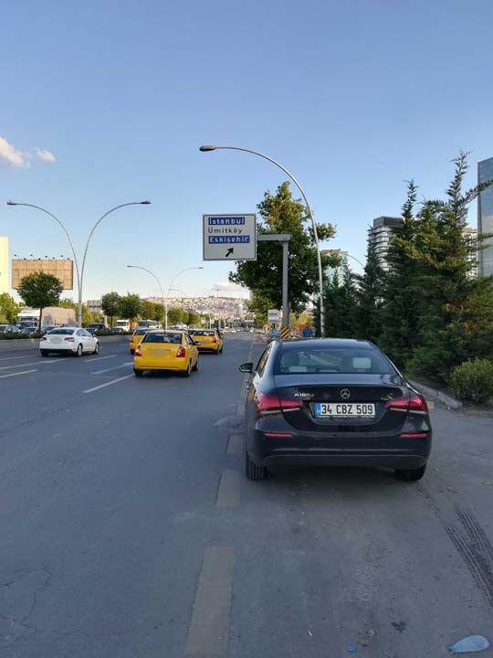 Bankaclk sisteminden sesli tanmann geldii durumu rneklendirip aktardmz Mercedes yetkililerine, otomobile verilecek ismin retilmesini tavsiye ettik.   
