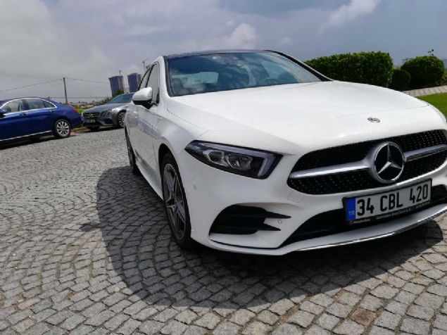 Ayn yetkili, Mercedes Me Connect'in internet eriiminin kapatlmas sonrasnda sesli kontroln btn fonksiyonlarnn aktif ve verimli ekilde kullanlamadnn bilgisini verdi.             