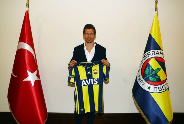Emre Belzolu - Fenerbahe<br><br>  Emre Belzolu, 3. kez Fenerbahe`de oynayacak. 1 yllk szlemeye imza atan Belzolu, 5 numaral formay giyecek.    