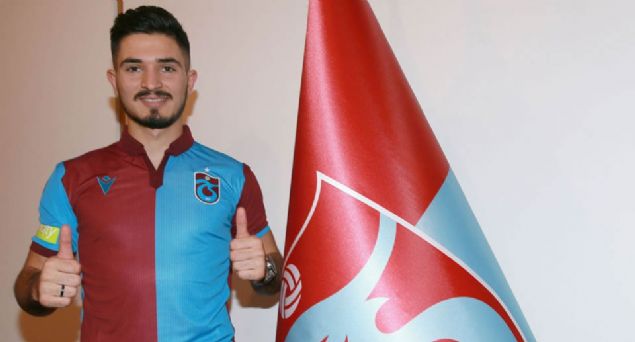 Fratcan zm - Trabzonspor<br><br>  Trabzonspor, geen sezon Eskiehirspor`da forma giyen Fratcan zm ile anlama salandn aklad. Trabzonspor Sportif Yatrm ve Futbol letmecilii Ticaret A`den Borsa stanbul`a gnderilen ve Kamuyu Aydnlatma Platformunda (KAP) da yer alan aklamada, Fratcan zm ile 3+1 yllk anlama saland belirtildi. 20 yandaki sa kanat oyuncusu, Eskiehirspor formasyla geen sezon 15 lig manda grev yapm ve 1 gol kaydetmiti.    