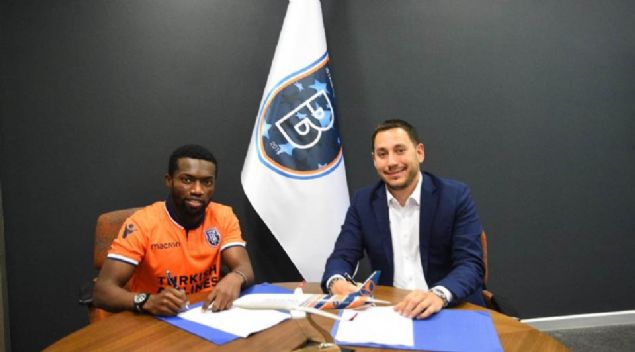 Azubuike Okechukwu - Baakehir<br><br>  Medipol Baakehir, Nijeryal futbolcu Azubuike`yi satn alma opsiyonuyla 1 yllna kiralad. Azubuike, Sper Lig`de daha nce aykur Rizespor ve Yeni Malatyaspor`da forma giymiti.    
