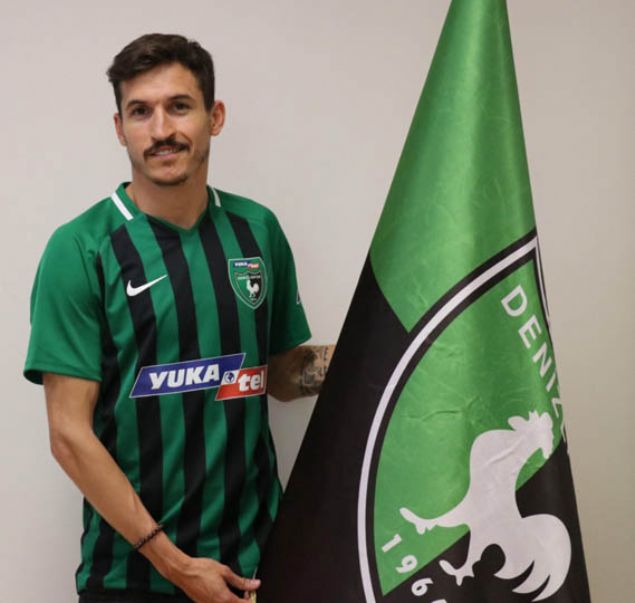 Tiago Lopes - Denizlispor<br><br>  Denizlispor, Kayserispor`dan Portekizli futbolcu Thiago Lopes`i iki yllna transfer etti. 30 yandaki defans oyuncusu, geen sezon 30 lig manda forma giydi.    