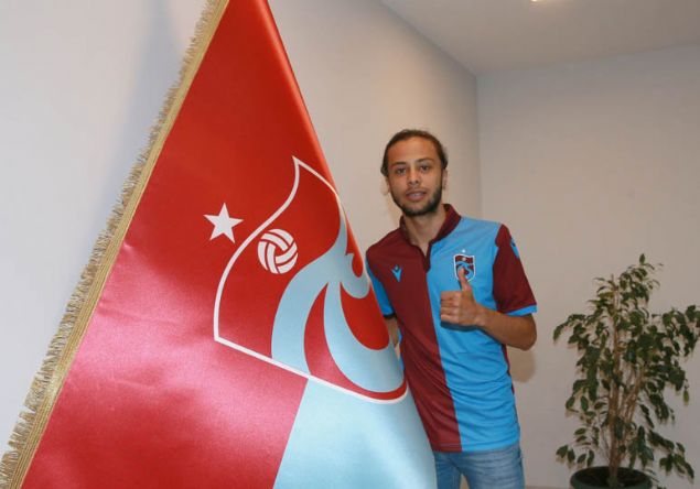 Taha Tun - Trabzonspor<br><br>  Trabzonspor, Pendikspor`dan Taha Tun`u transfer etti. 18 yandaki orta saha oyuncusu geen sezon 12 resmi mata 3 gol kaydetmiti.    