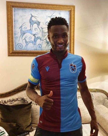 John Obi Mikel - Trabzonspor<br><br>  Trabzonspor, bonservisi elinde bulunan Nijerya Milli Takm`nn kaptan John Mikel Obi ile anlamaya vardn duyurdu. Bordo-mavili kulp, 2+1 yllk szleme imzalad oyuncuya yllk 1 milyon 500 bin euro garanti cret deyecek. 32 yandaki orta alan oyuncusu geen sezon ngiltere`nin Middlesbrough takmnda forma giyiyordu.    