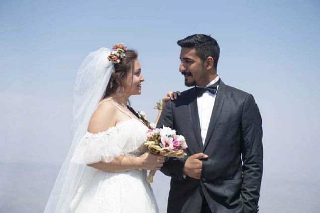 'Baardk, Tekelti'nin zirvesine ktk, gen iftimizin nikahn kydk, evlilik czdanlarn teslim ettik... 