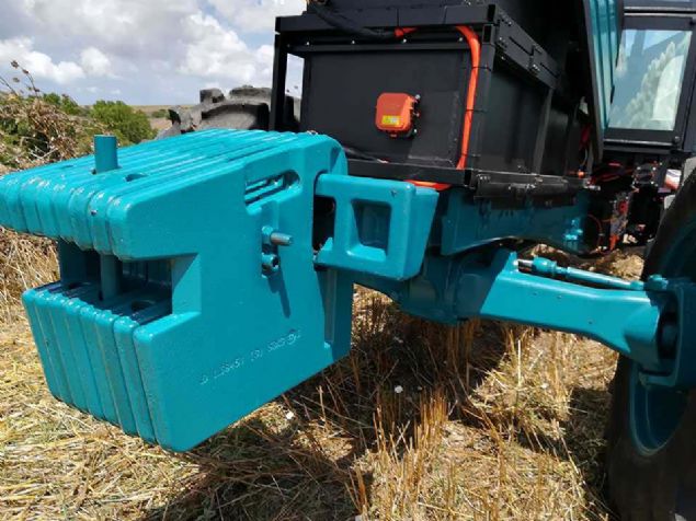 nceki gn Trkiye'nin ilk yerli otomobilini retecek 'babayiitler', TOBB liderliinde bir araya gelerek Sanayi ve Teknoloji Bakan Mustafa Varank'a sunum yaptlar.  