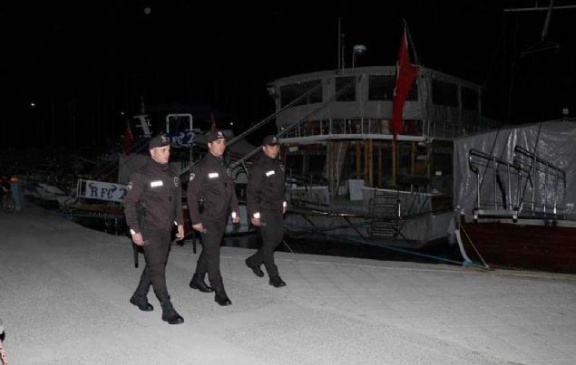 g) Memuriyete engel bir hali bulunmamak  