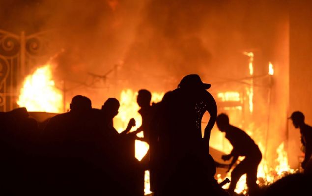 Krgzistan'da gvenlik gleri, eski Cumhurbakan Almazbek Atambayev'in tutuklanmas amacyla evine ikinci kez operasyon balatt.  