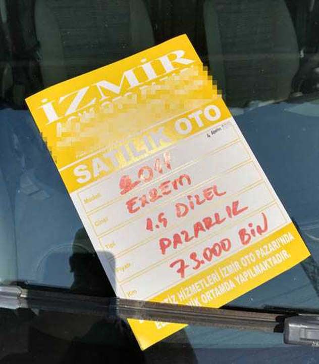 2011 Renault Kangoo ( zmir'de de otomobil fiyatn yazmaktan ekinenlere rnektir)            