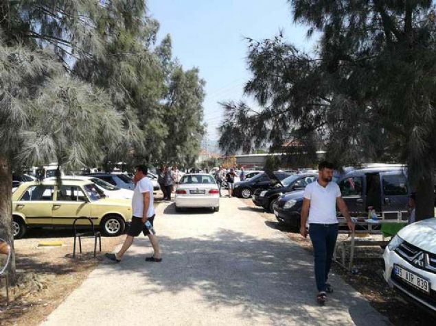 Honda Civic Sedan 2016 85.000 TL- 95.000 TL   <br><br>  Hyundai i 20 2015 65.000 TL- 70.000 TL  