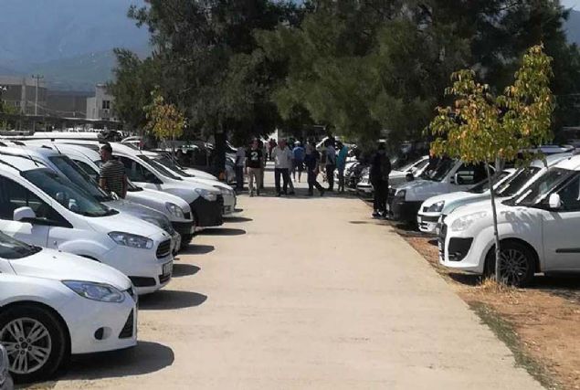 Volkswagen Golf 2017 135.000 TL - 145.000 TL   <br><br>  Volvo S 60 2011 80.000 TL- 85.000 TL  