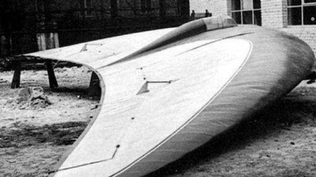 ddialarn bir ksmysa yakalanan uzayllarn otopsi iin bu blgede incelenmesi ve bu durumun sr gibi saklanmas...  