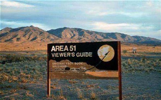 Speklasyonlarn kmasndaki en nemli sebeplerden birisi de blgede yllardr kullanlmayan uak pistlerinin, l kumlar yznden bir kar kumla kaplanm durumda.    