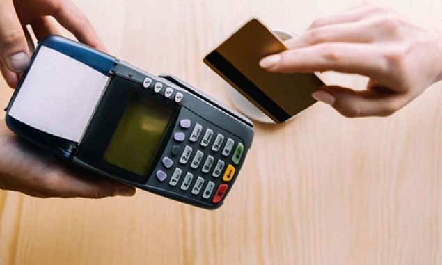 Ate� S�nb�l uyar�lar�na ��yle devam etti:   <br><br>  Kart�n�z� asla g�z�n�z�n �n�nden ay�rmay�n. Garson veya kasiyere kart�n�z� emanet etmeyin.        