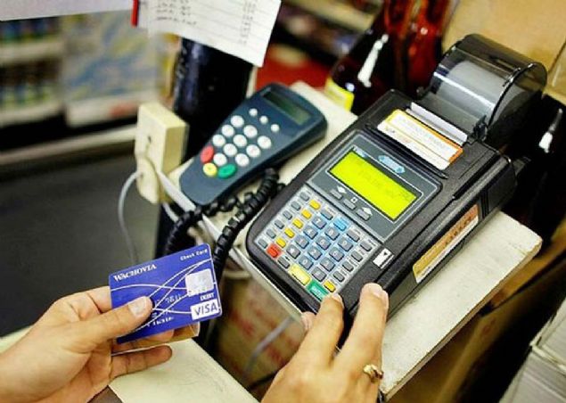 Kredi kartlar�n� kullan�rken �ifrelerin payla��lmamas�, kredi kart� kopyalanmalar�na kar�� kartlar�n g�venli saklanmas� ve yetkisiz ki�ilerle bilgilerin payla��lmamas� gerekti�ini bildiriyorlar.          