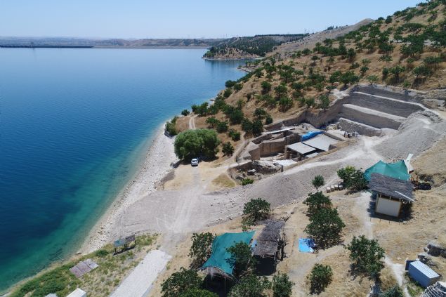 Grkay, 11 metrelik bir dolgu toprann altnda altklarn belirterek, yle devam etti: 