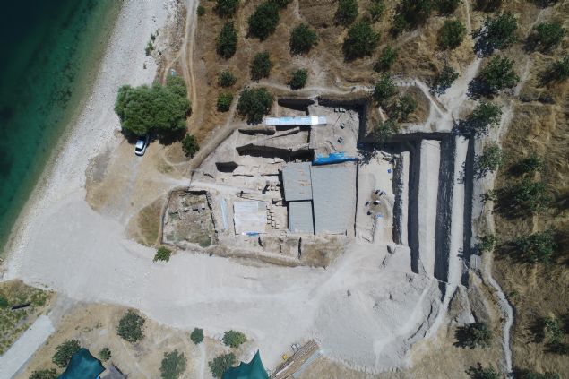 Bu sene kasm ayna kadar fiili kaz almalarn devam ettireceiz. Durmakszn devam edecek almalarmz daha sonra alma programmzda yer alan restorasyon, konservasyon, arkeolojik mimari belgelemelerin yaplmas dorultusunda devam edecek.' bilgisini verdi. 