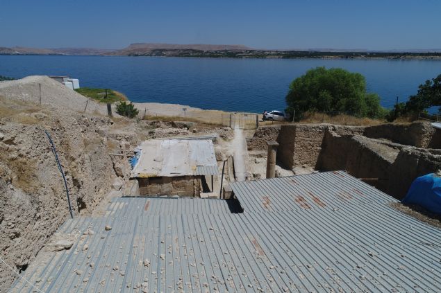 Mzelerde mozaiklerin farkl bir ortamda grlebildiini ifade eden Grkay, 'Buray hizmete atmzda, ziyaretiler gerek bir Roma evinde, bir Romal yaad ortam nasl alglyorsa ayn duygularla buray dolaacaklar.' dedi. 