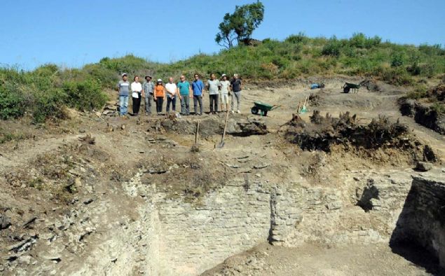 Bu eserler Alt�nova il�esinde olu�turulacak olan m�zede sergilenecek.     