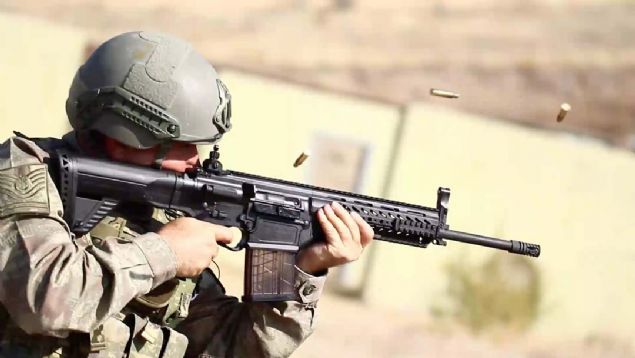 Geen srede 3 koldan MPT-76 teslimat gerekletirildi. Son dnemde ise 4 bin 500'den fazla yeni tfek gvenlik glerine sunuldu. Bylece toplam teslimat says 40 bini geti.  