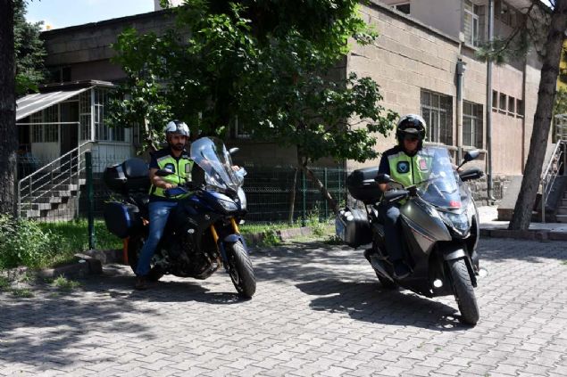 -'Ama farkndalk oluturmak'  <br><br>  ehitler iin farkndalk oluturmak amacyla yola kacaklarn vurgulayan zdemir, unlar kaydetti: 