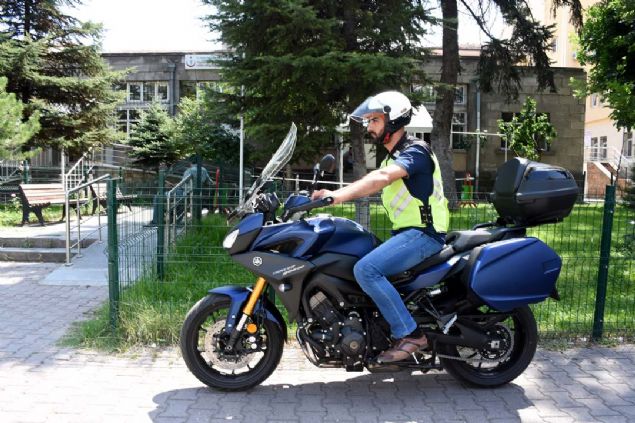 'Yusuf entrk kardeimle birlikte terrn dilinin, dininin, rknn, renginin olmadn, dnyann her lkesinde bal bana problem olduunu anlatmak ve ehitlerimiz iin farkndalk oluturmak amacyla Kayseri'den Afrika'nn Bat Sahra l'ne kadar motorlarmz sreceiz... 
