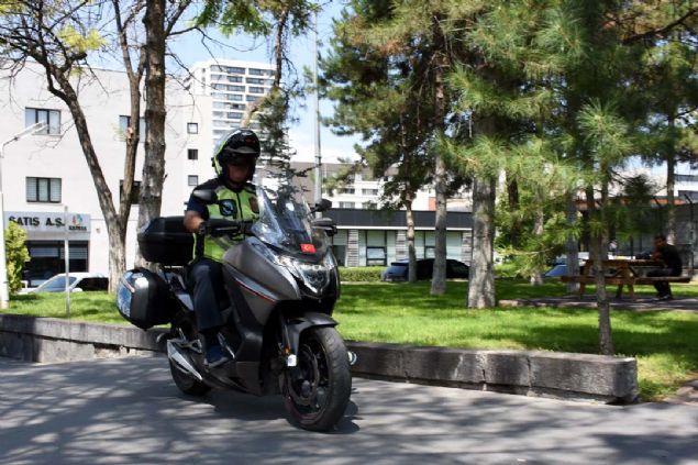 25 gn srecek rotamz kapsamnda 2 kta ve 22 lkeyi aacak ve yaklak 15 bin kilometre yol katedeceiz. Ziyaret edeceimiz lkelerde soydalarmzla bir araya gelerek hasbihal edeceiz, ehitlerimiz iin farkndalk oluturmaya alacaz. Zorlu bir rota olacak. Gittiimiz lkelerde Trk motosiklet kulplerini, bykeliliklerimizi de ziyaret edip, ehitlerimiz iin Fatiha okuyacaz... 