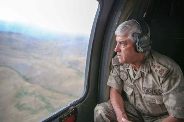 Milletin destei ve Allah'n yardmyla lkede kalc huzuru salayacaklarn ifade eden etin, unlar kaydetti: 