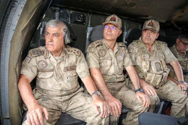 Operasyon blgesinde Jandarma Uzman avu Osman Tura'n Antalya'daki ailesiyle telefonda gren etin,  ildeki operasyonun 129 tim ve 14 taburla gerekletirildiini belirtti. 