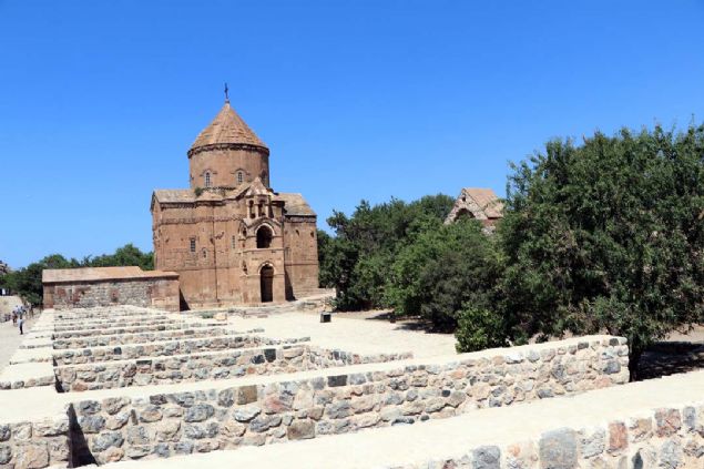 Bu yl 7'ncisi yaplmas dnlen ayin iin gerekli nlemleri, tedbirleri, hazrlklar ve almalar yaptk' diye konutu. 