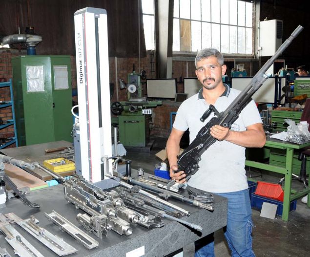 Eyll aynn sonuna kadar bu prototipleri tamamlayacaklarn belirten Gm, '35 kalifikasyon testi iin Milli Savunma Bakanl ve Cumhurbakanl Savunma Sanayii Bakanl bata olmak zere yazmalarmz yapacaz...    