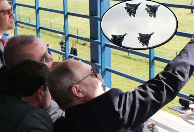 Kaynak: star.com.tr <br>    Trkiye Cumhurbakan Recep Tayyip Erdoan, Rusya ziyareti srasnda,  Jukovskiy kentindeki MAKS-2019 Uluslararas Havaclk ve Uzay Fuar'nn Al Treni'ne katlarak burada bir konuma yapt.         