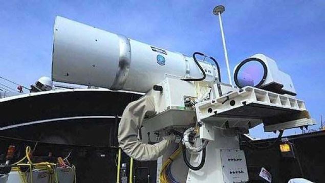 ABD ORDUSUNDAN LAZER S�LAHI ���N 150 M�LYON DOLARLIK ANLA�MA   <br><br>  ABD Donanmas� 30 kilowatt g��teki bir lazer silah�na 2020 y�l�nda sahip olacak. ABD bas�n�nda yer alan iddiaya g�re, bu proje kapsam�nda Lockheed Martin ile 150 milyon dolarl�k bir anla�maya imza at�ld�. 