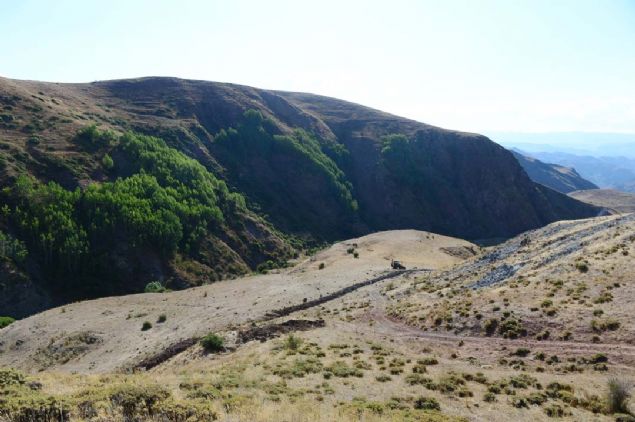 Kireli Mahallesi Muhtar Kksal Saraslan ise blgede i makinelerinin altn grdklerini kaydederek 'O blgede ukur vard. Geen sene bir hayvan dp telef oldu. Hayvan dp telef olmamas iin ukuru kapatmaya alyorduk... 