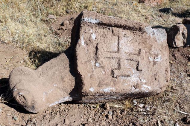 Mezar talarnn en ksa srede mze mdrl depolarna kaldrlacan anlatan Gen, yle devam etti:     